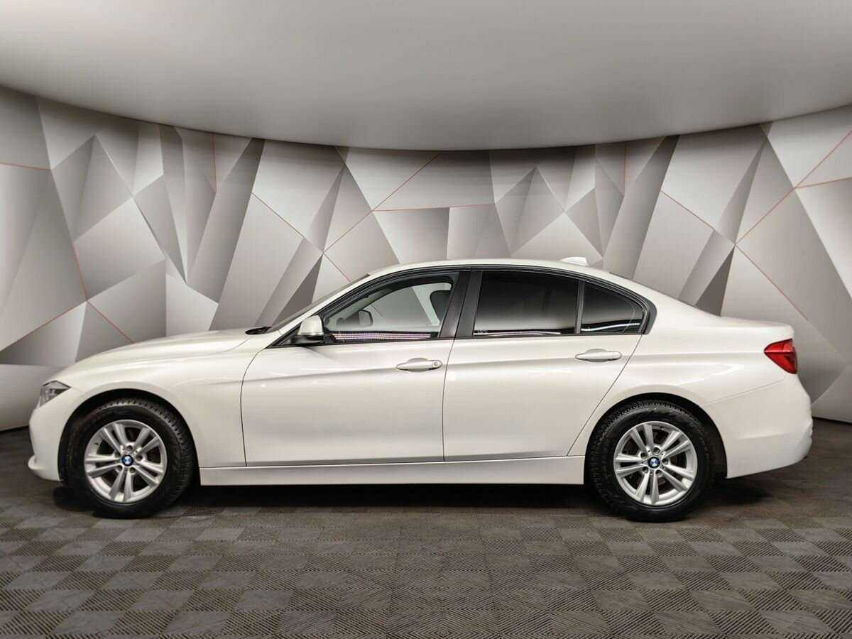 BMW 3 серии с пробегом — 2018 год. Фото: #4