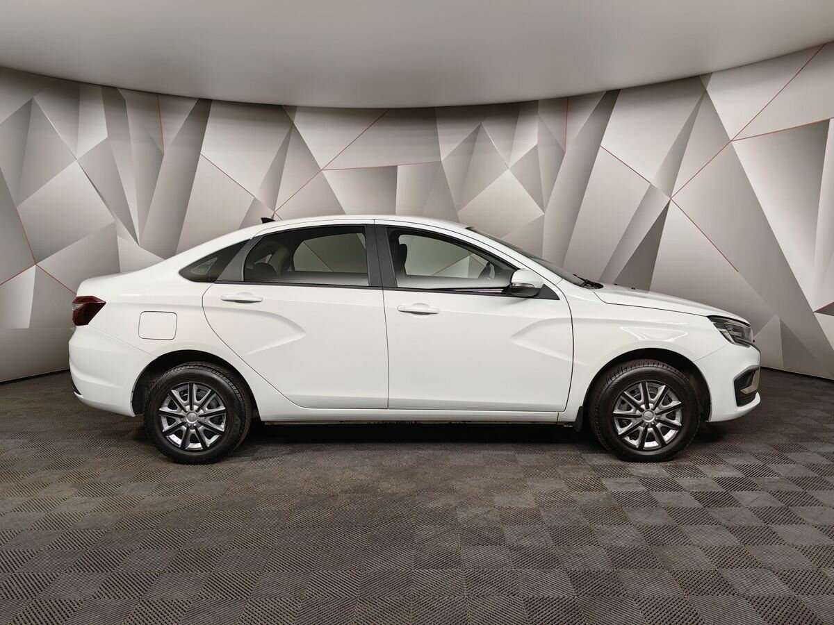 Lada (ВАЗ) Vesta с пробегом — 2023 год. Фото: #5