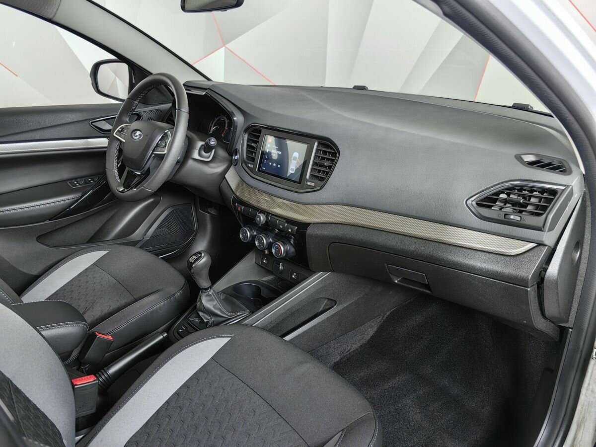 Lada (ВАЗ) Vesta с пробегом — 2023 год. Фото: #8