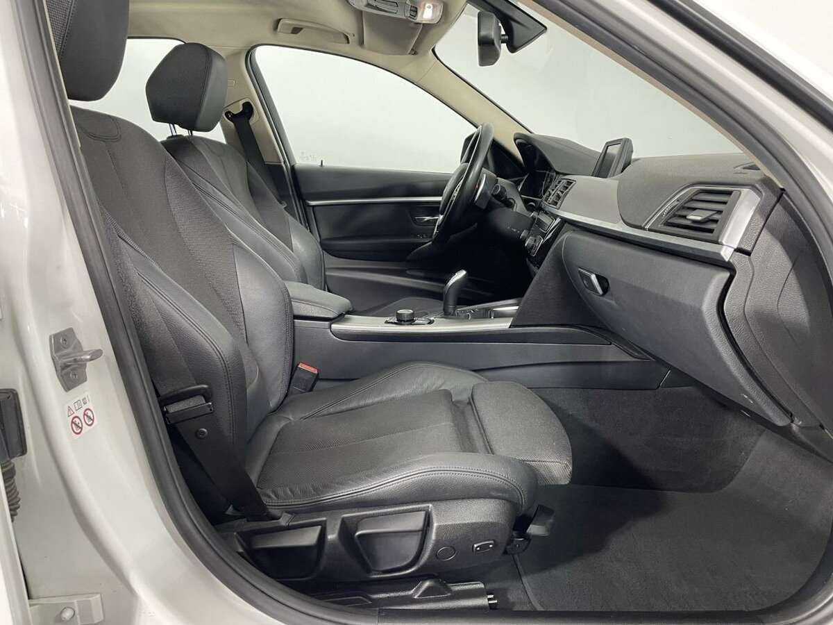 BMW 3 серии с пробегом — 2018 год. Фото: #13