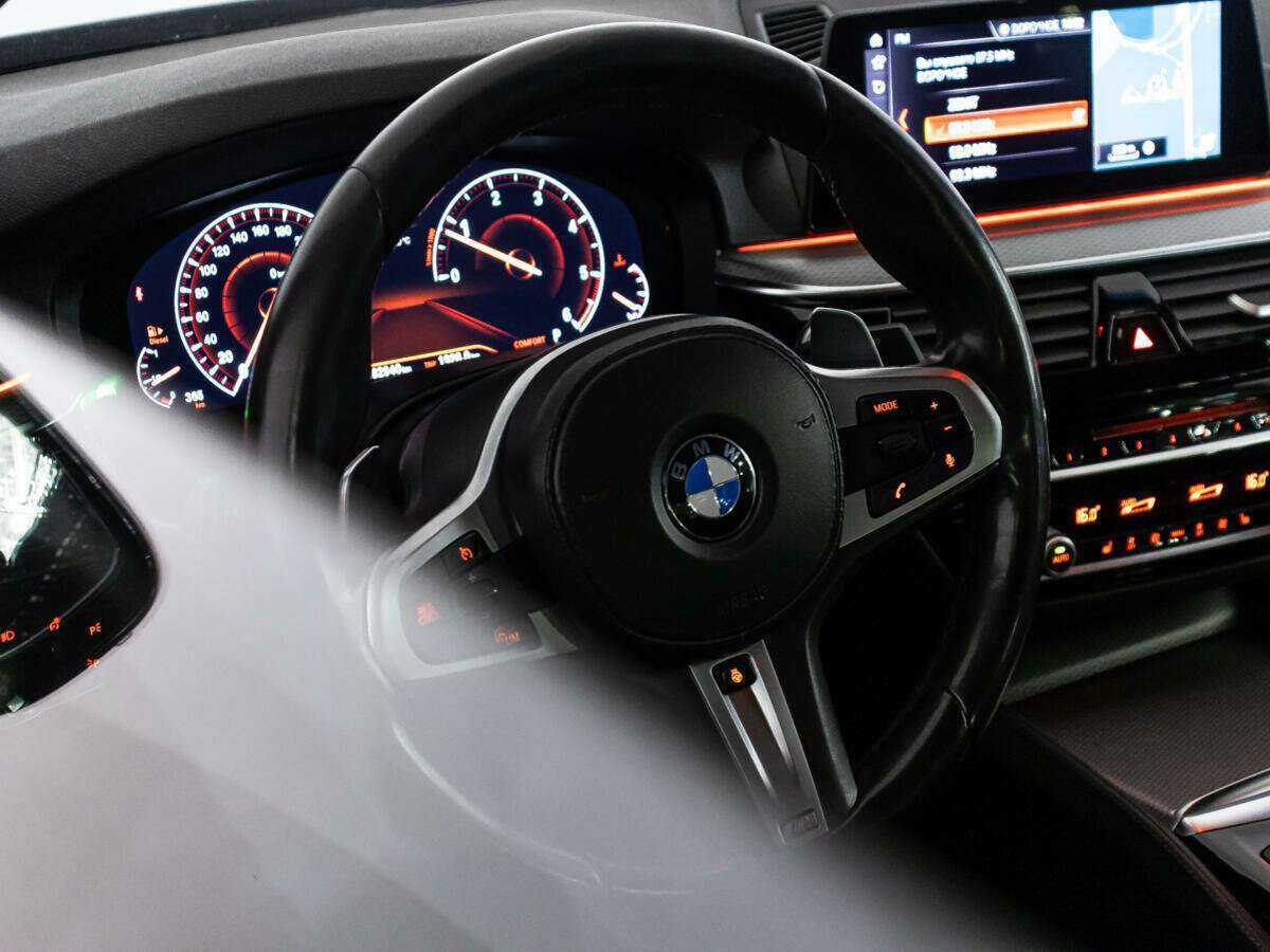 BMW 5 серии с пробегом — 2018 год. Фото: #19