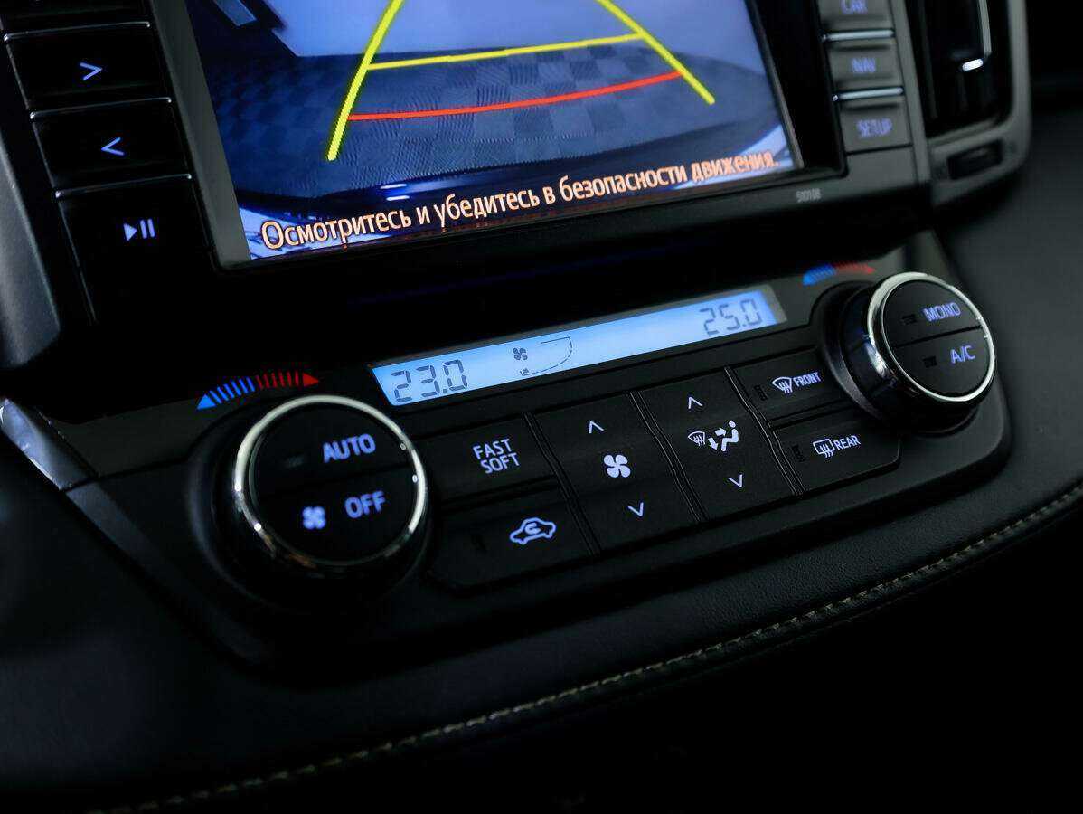 Toyota RAV4 с пробегом — 2019 год. Фото: #14