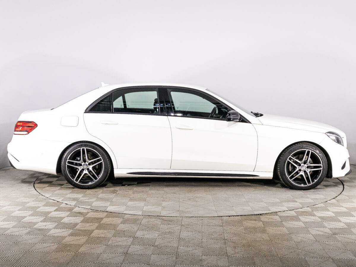 Mercedes-Benz E-Класс с пробегом — 2015 год. Фото: #3