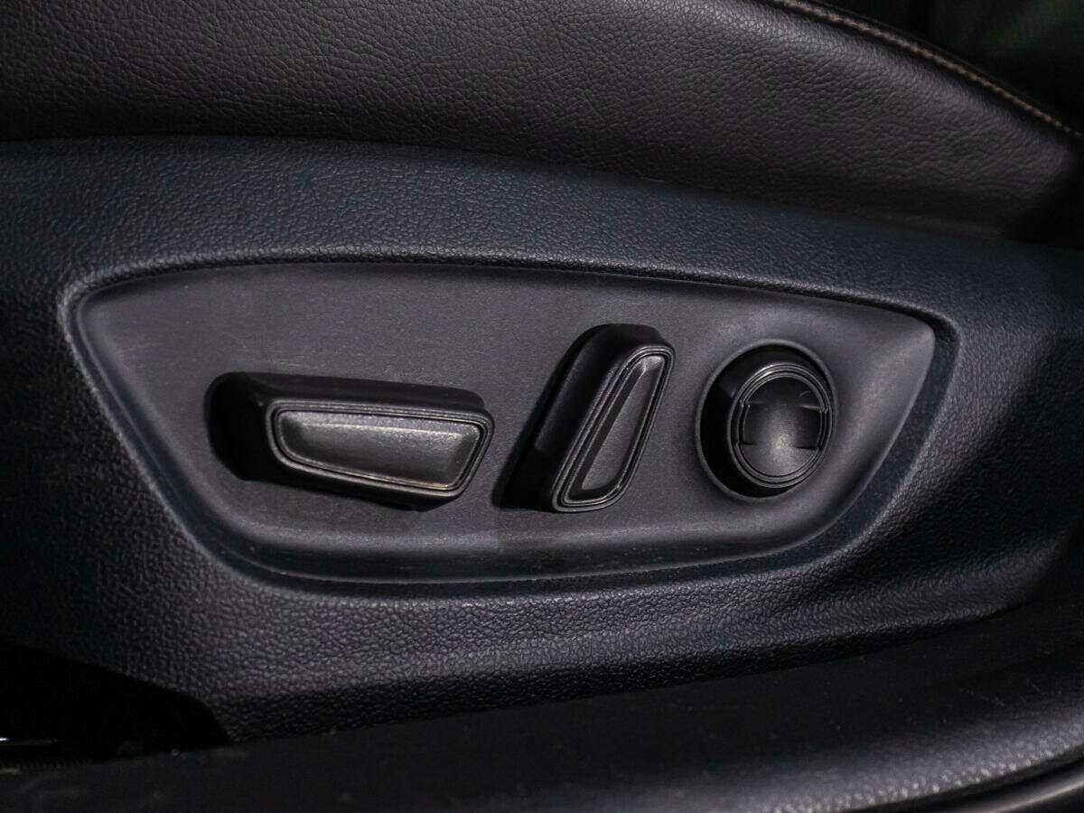 Toyota Camry с пробегом — 2018 год. Фото: #14