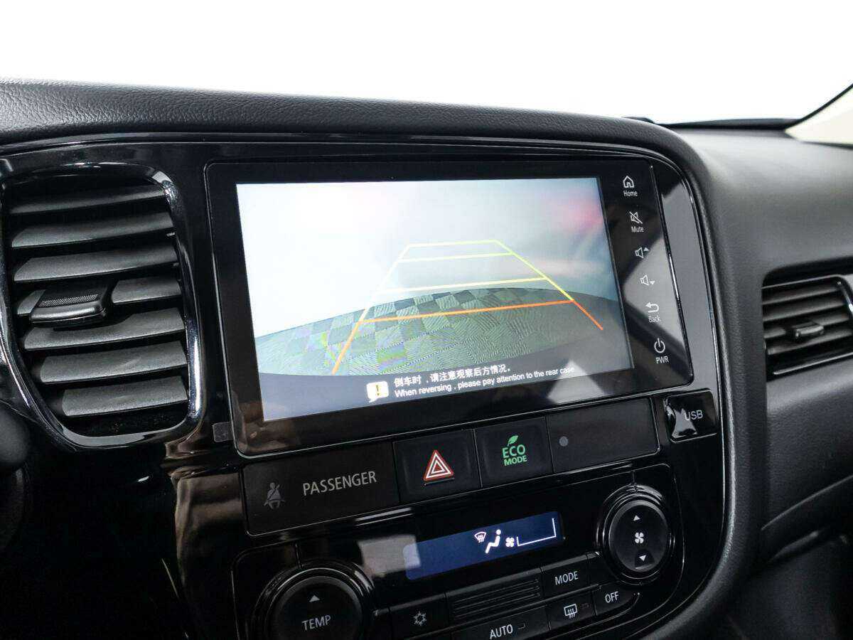 Mitsubishi Outlander с пробегом — 2022 год. Фото: #14