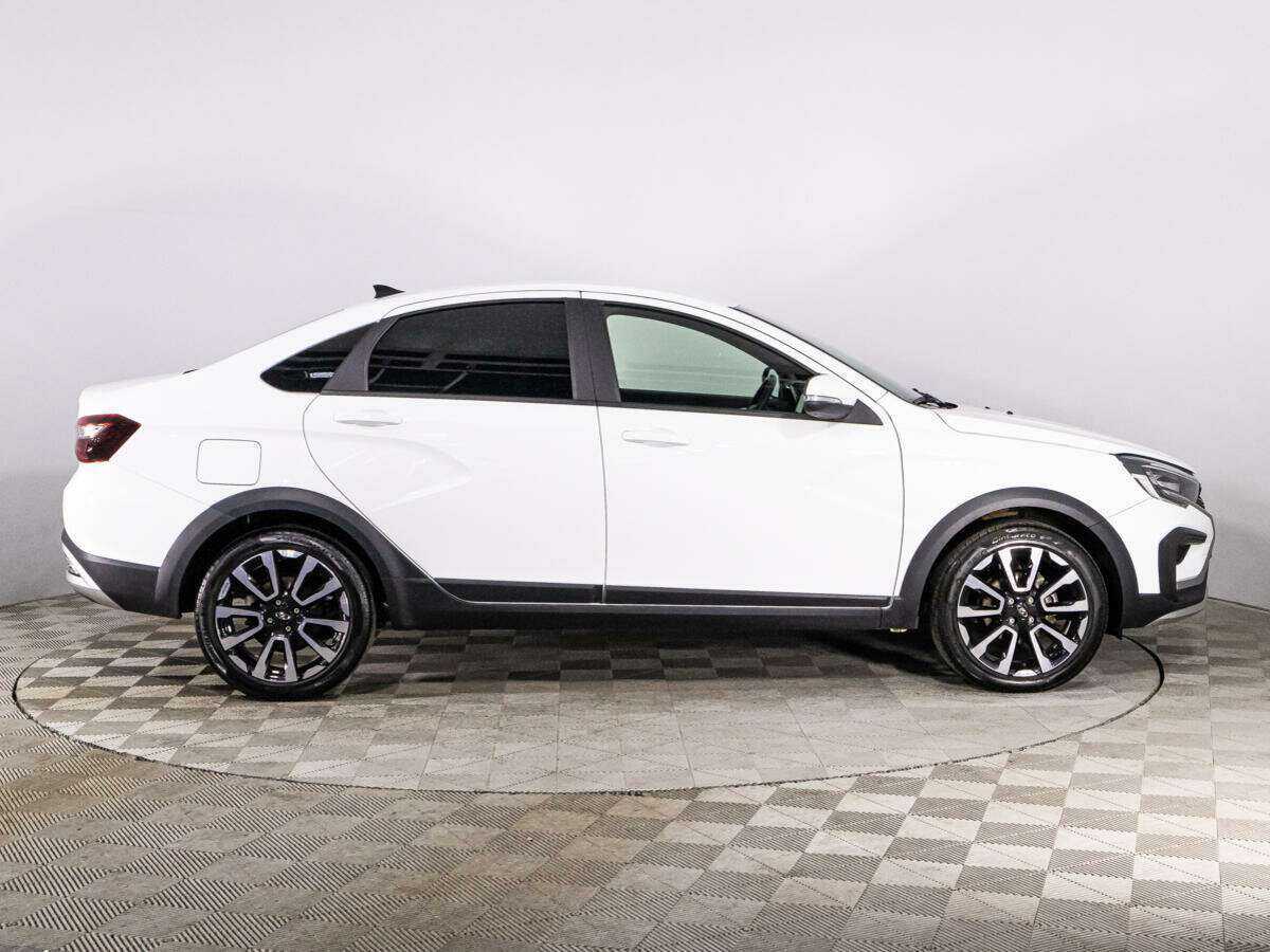 Lada (ВАЗ) Vesta с пробегом — 2023 год. Фото: #3