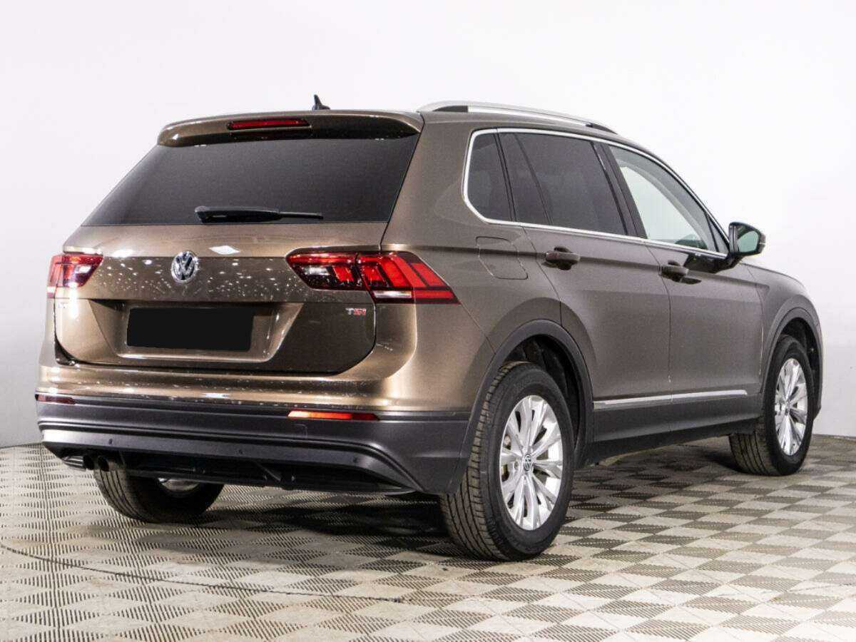 Volkswagen Tiguan с пробегом — 2017 год. Фото: #4