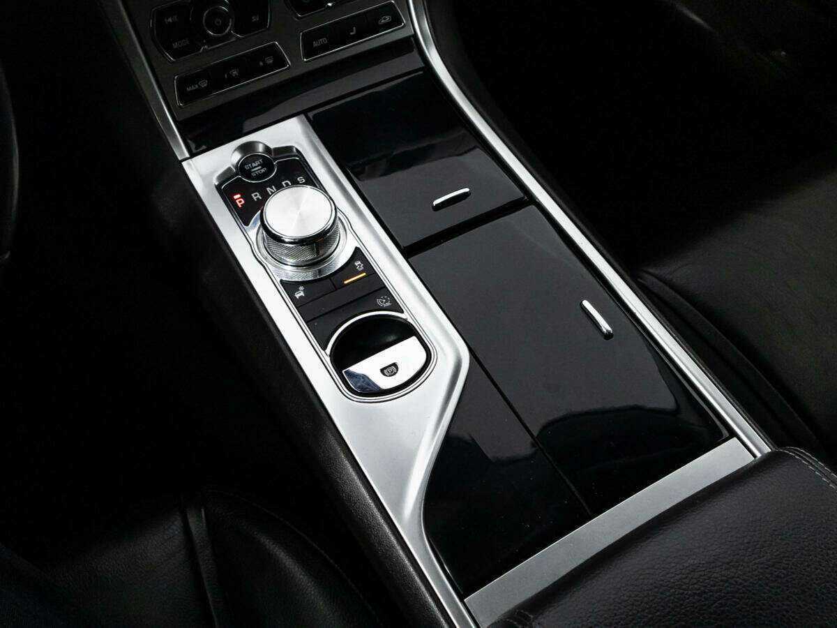 Jaguar XF с пробегом — 2013 год. Фото: #15