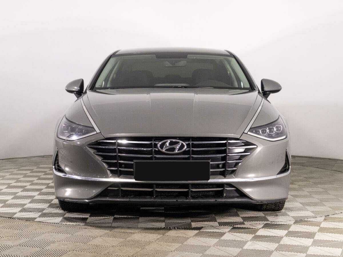Hyundai Sonata с пробегом — 2020 год. Фото: #1