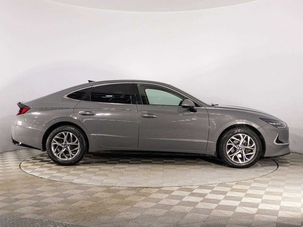 Hyundai Sonata с пробегом — 2020 год. Фото: #3