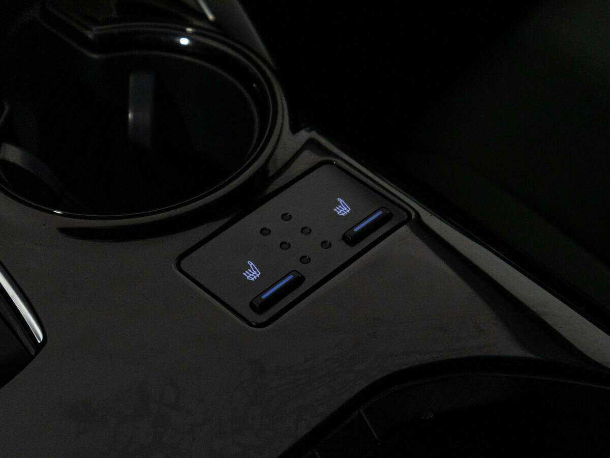 Toyota Camry с пробегом — 2019 год. Фото: #15