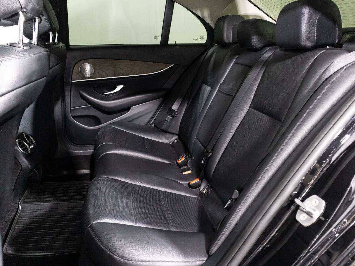 Mercedes-Benz E-Класс с пробегом — 2017 год. Фото: #9