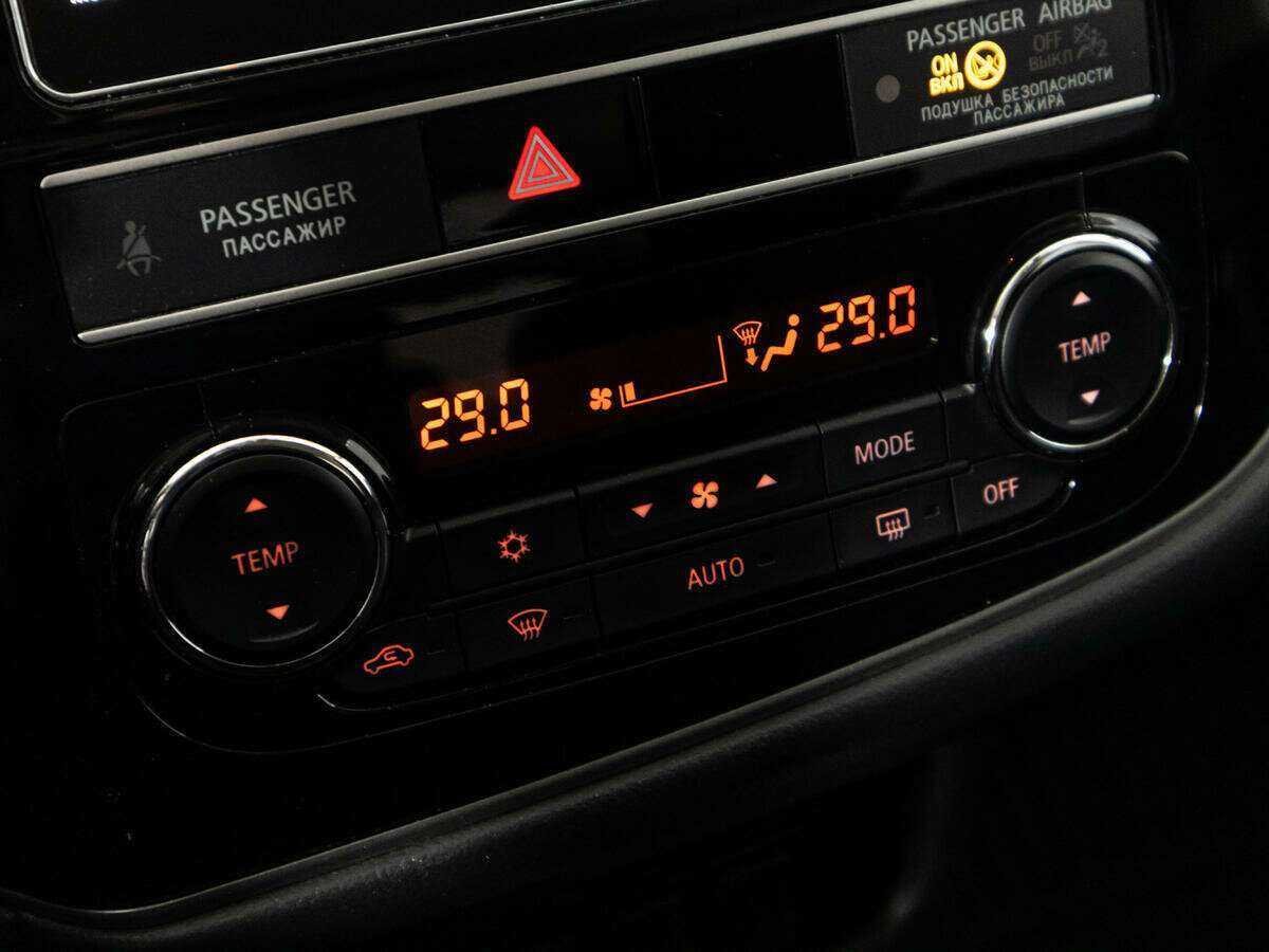 Mitsubishi Outlander с пробегом — 2019 год. Фото: #15