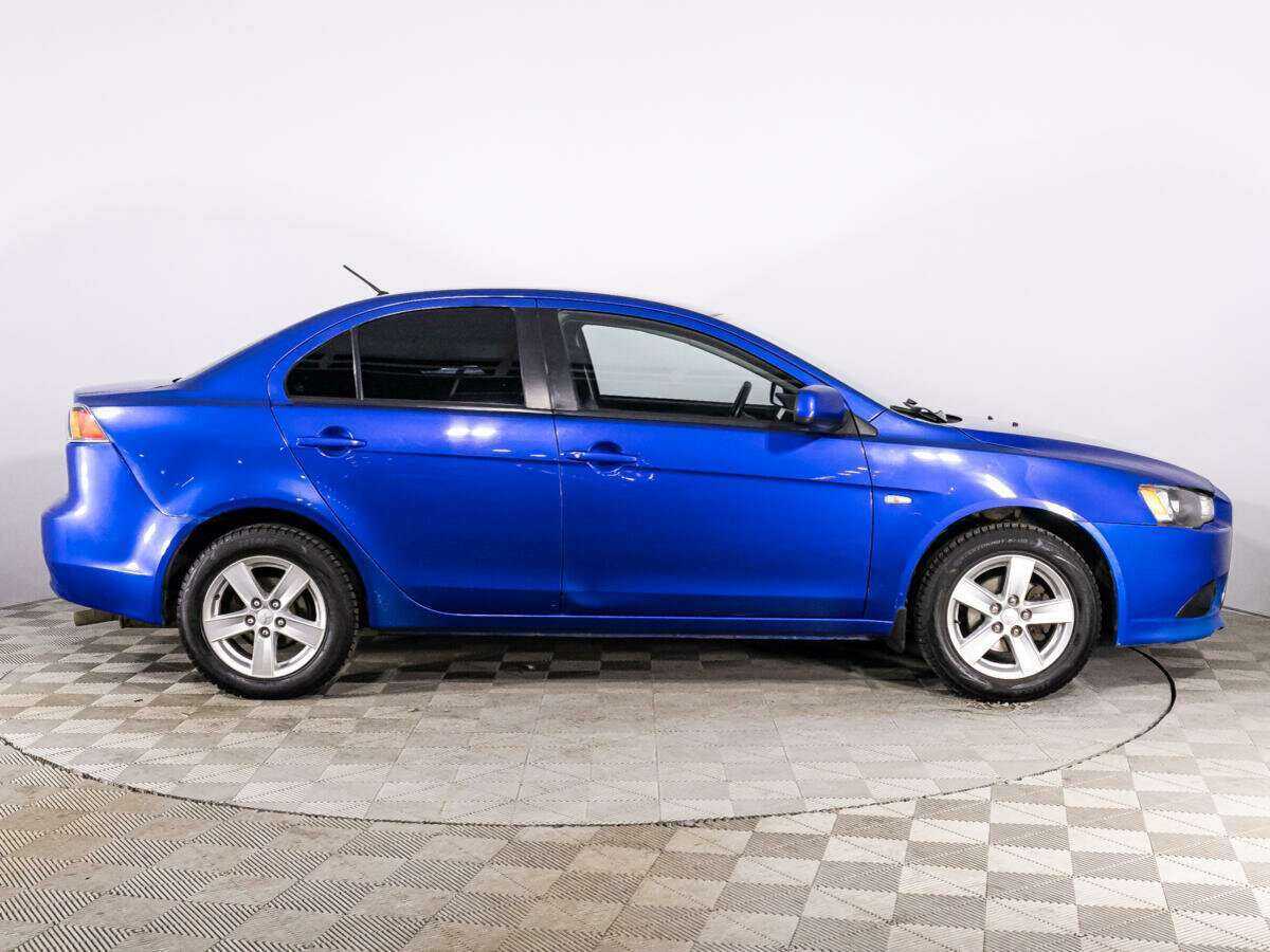 Mitsubishi Lancer с пробегом — 2012 год. Фото: #3