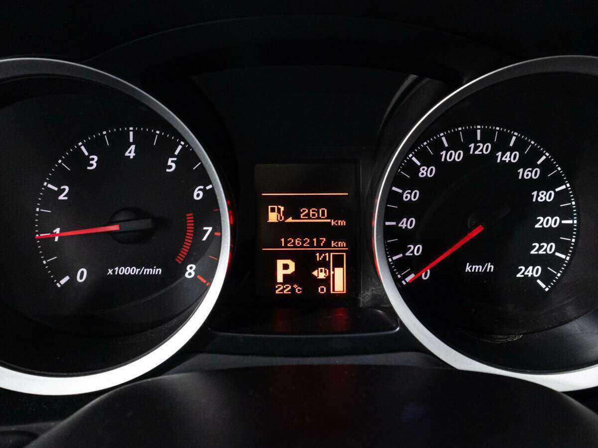 Mitsubishi Lancer с пробегом — 2012 год. Фото: #11