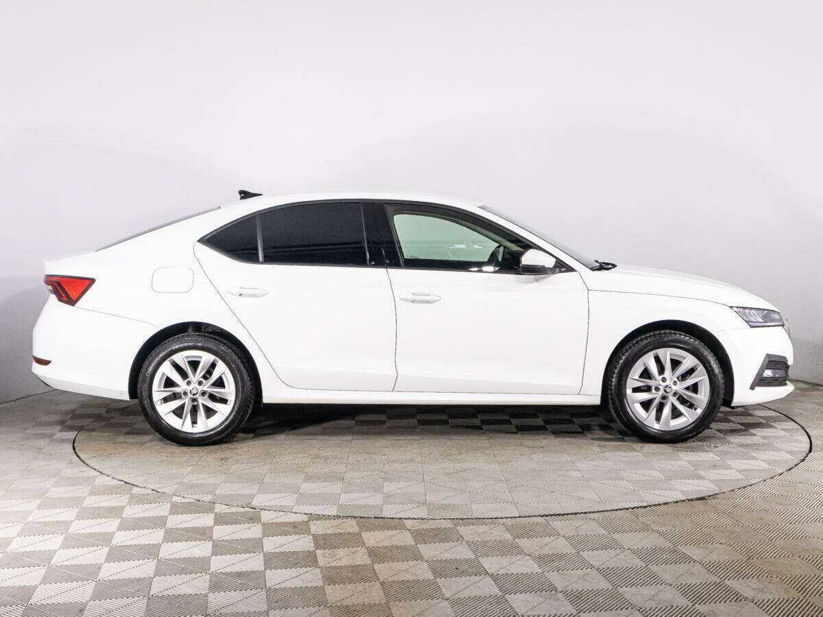 Skoda Octavia с пробегом — 2021 год. Фото: #3
