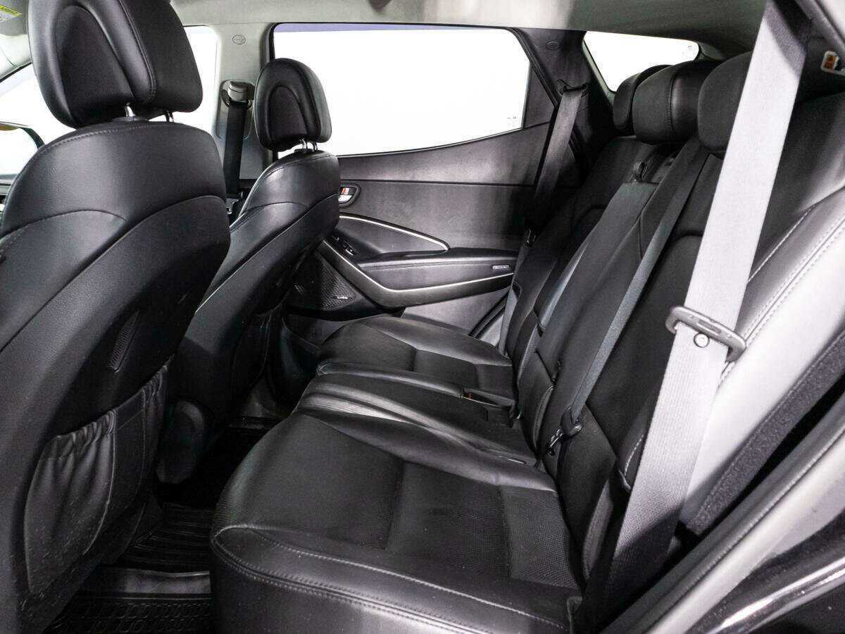 Hyundai Santa Fe с пробегом — 2017 год. Фото: #8