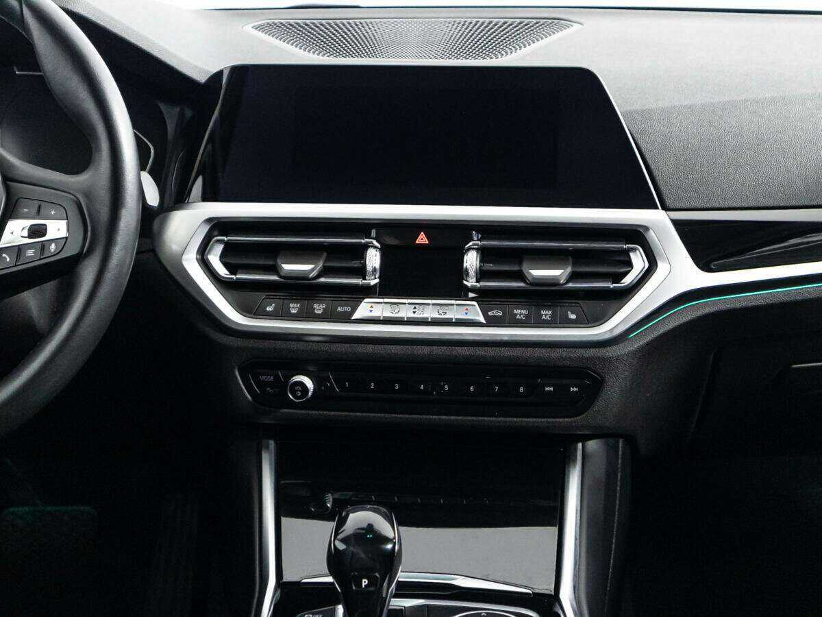 BMW 3 серии с пробегом — 2020 год. Фото: #13
