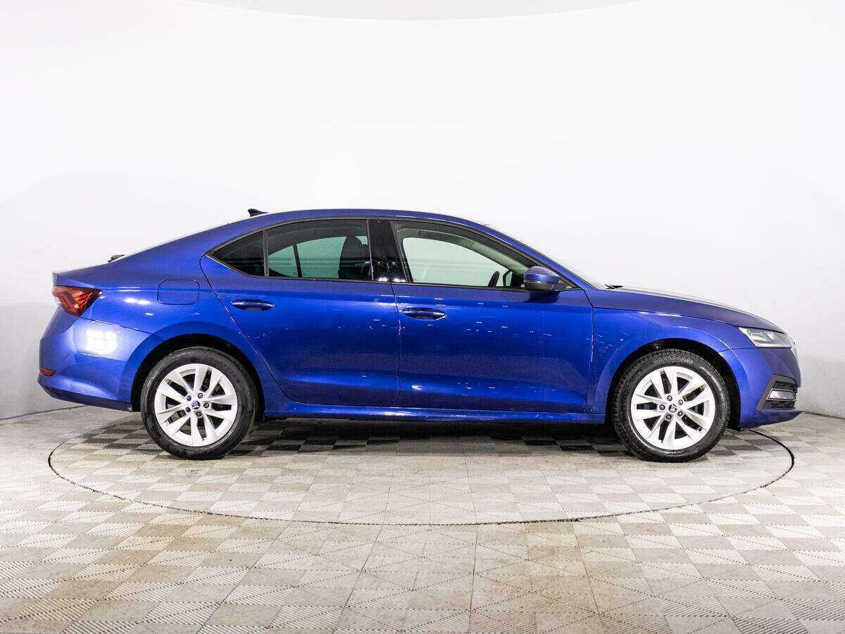 Skoda Octavia с пробегом — 2020 год. Фото: #3
