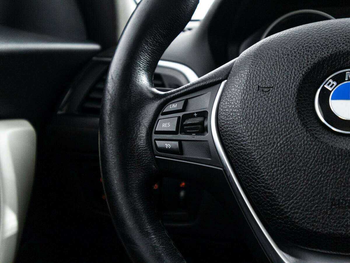 BMW 1 серии с пробегом — 2018 год. Фото: #17