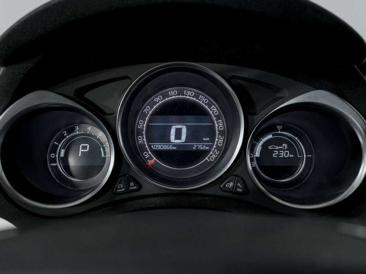 Citroen C4 с пробегом — 2016 год. Фото: #10