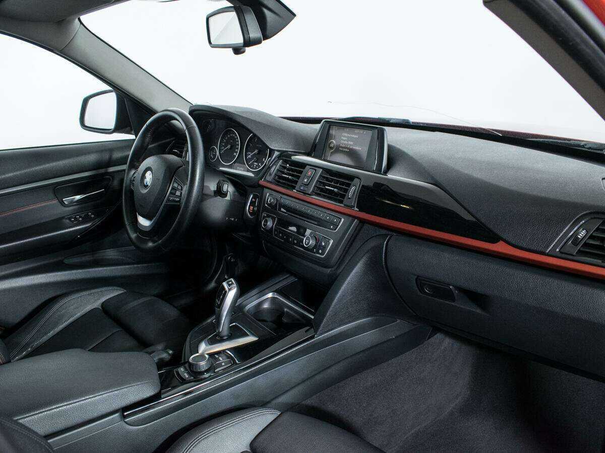 BMW 3 серии с пробегом — 2012 год. Фото: #8