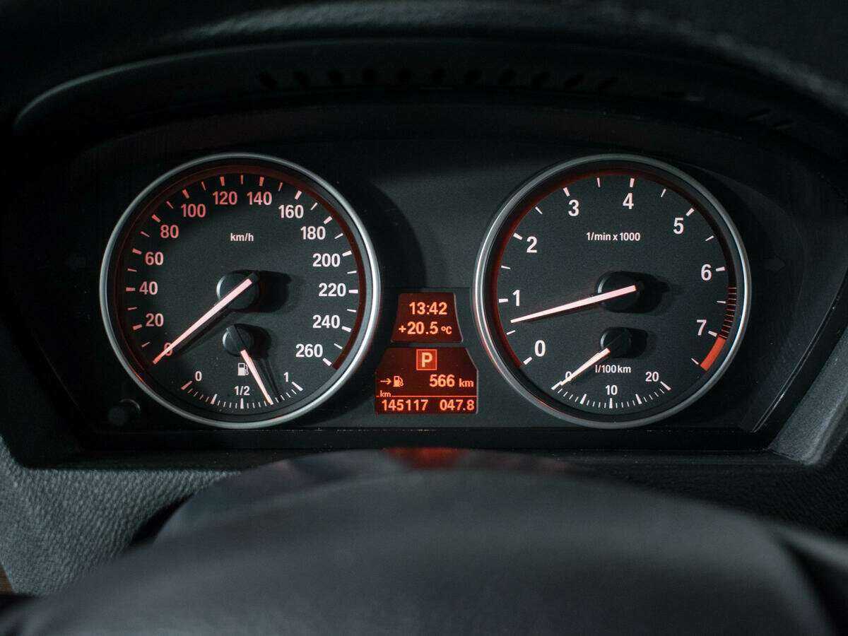 BMW X5 с пробегом — 2013 год. Фото: #10