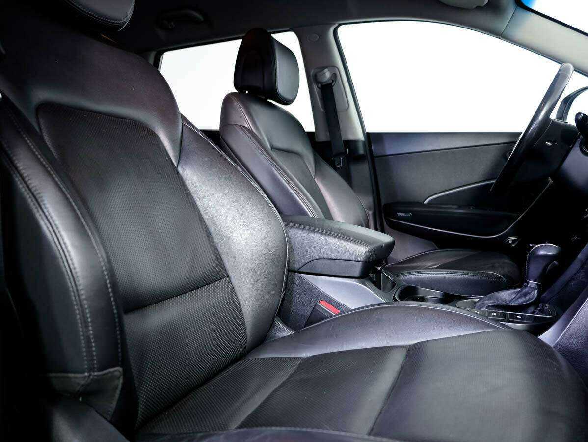 Hyundai Santa Fe с пробегом — 2017 год. Фото: #11