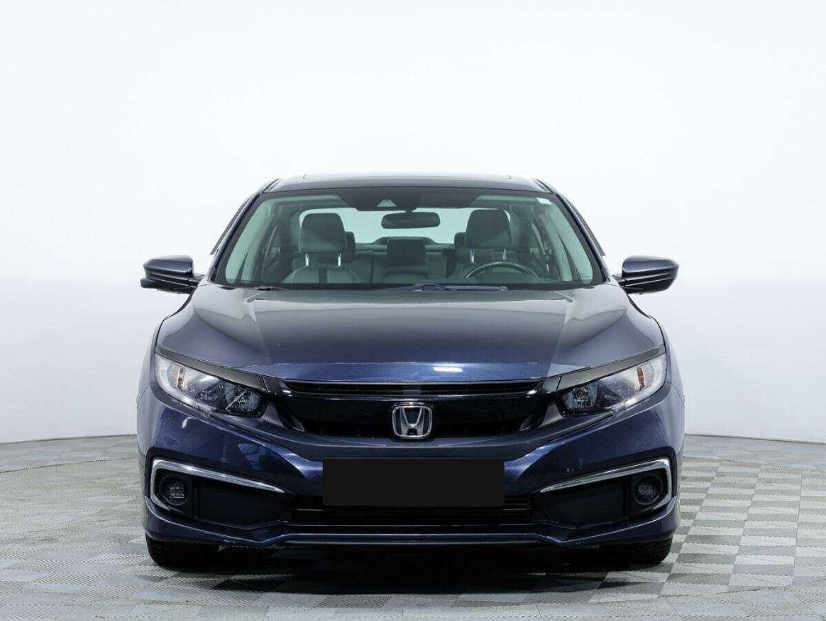 Honda Civic с пробегом — 2019 год. Фото: #1