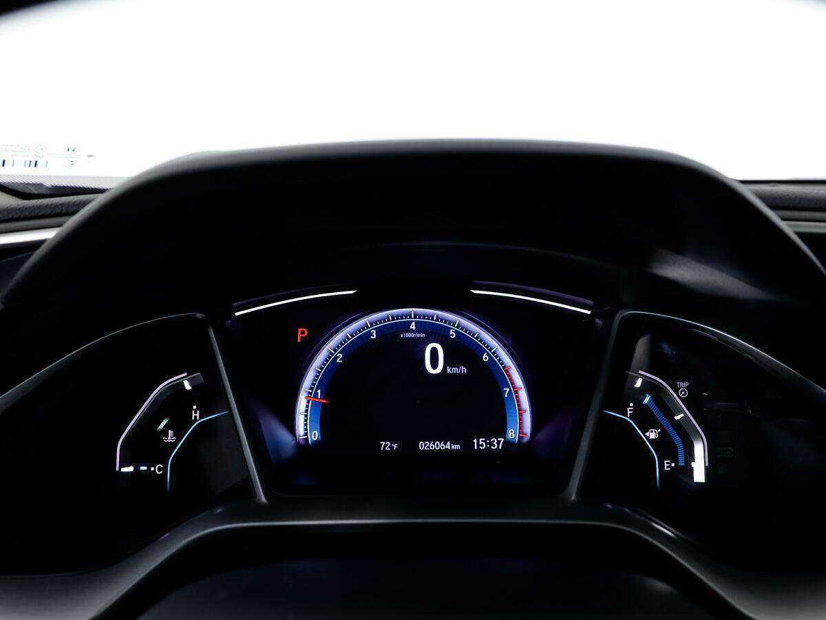 Honda Civic с пробегом — 2019 год. Фото: #9