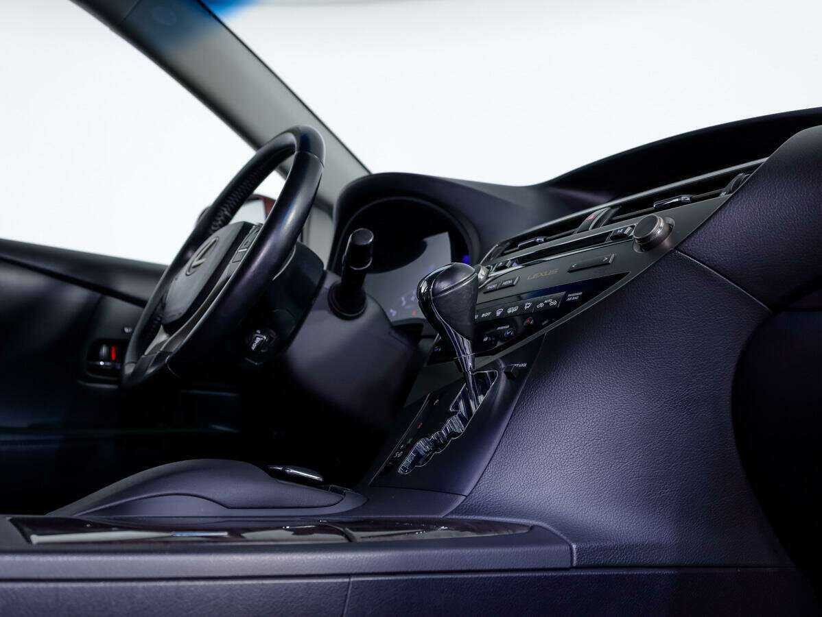 Lexus RX с пробегом — 2012 год. Фото: #13
