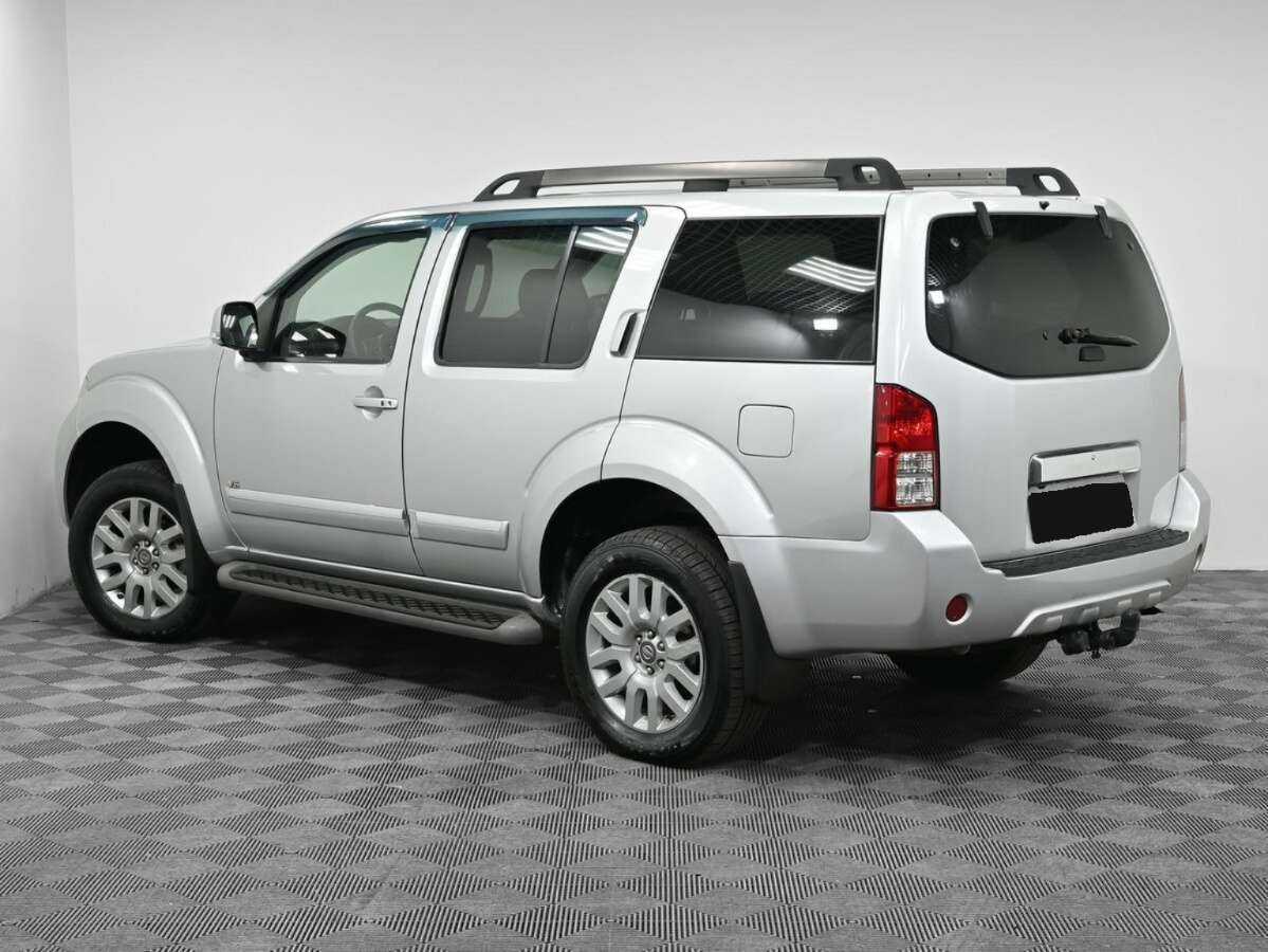 Nissan Pathfinder с пробегом — 2012 год. Фото: #3