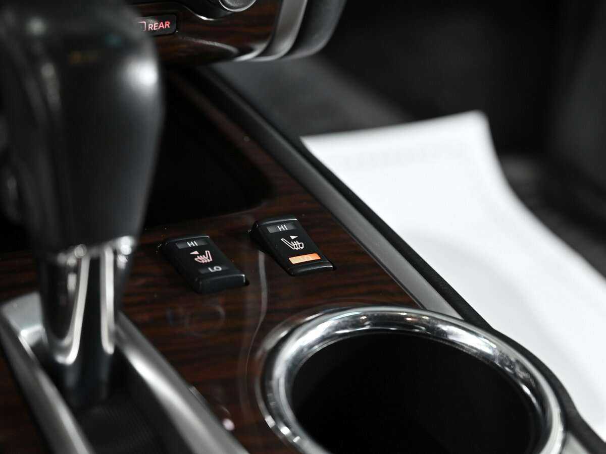 Nissan Pathfinder с пробегом — 2015 год. Фото: #15