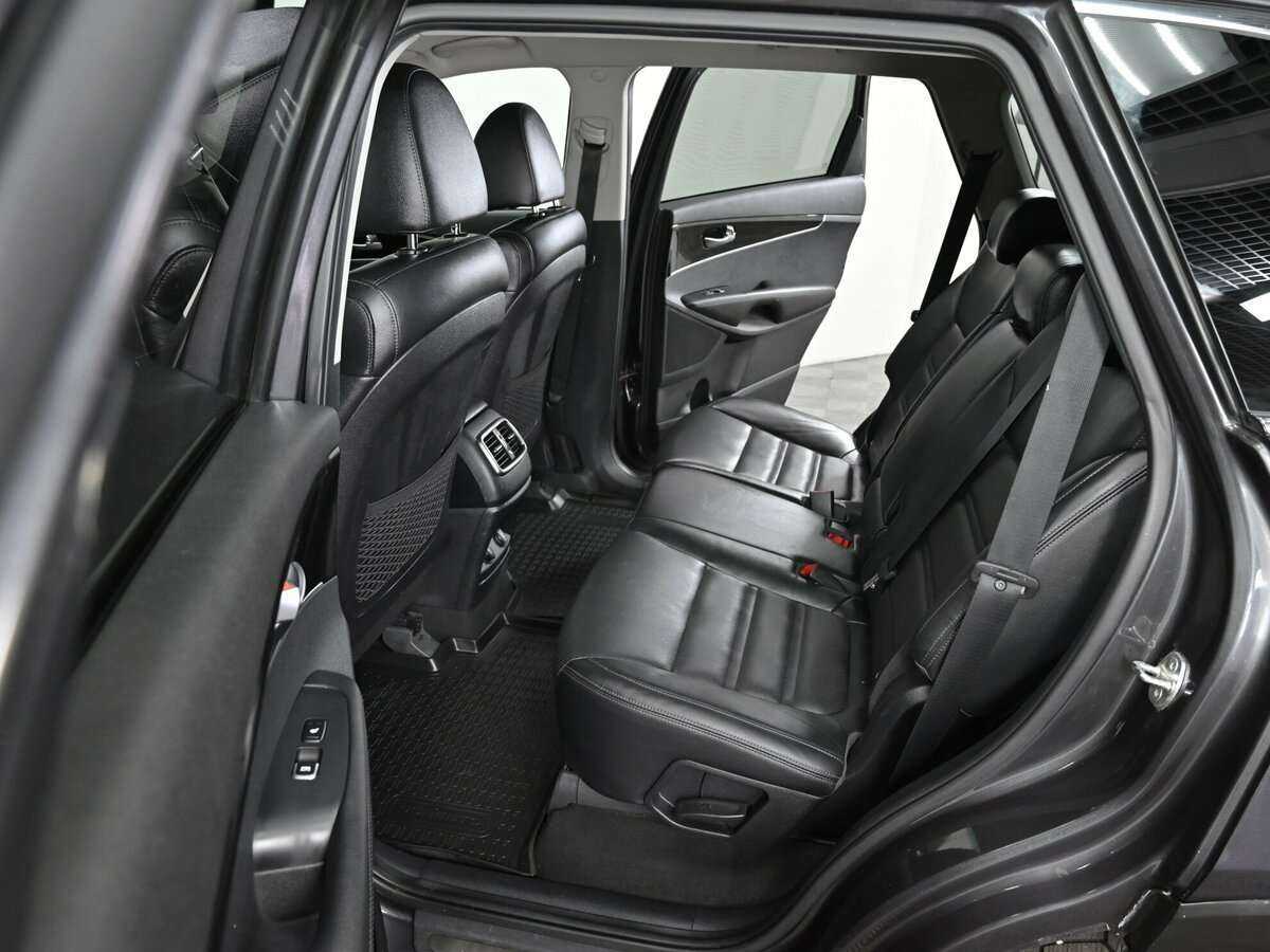 Kia Sorento с пробегом — 2019 год. Фото: #9