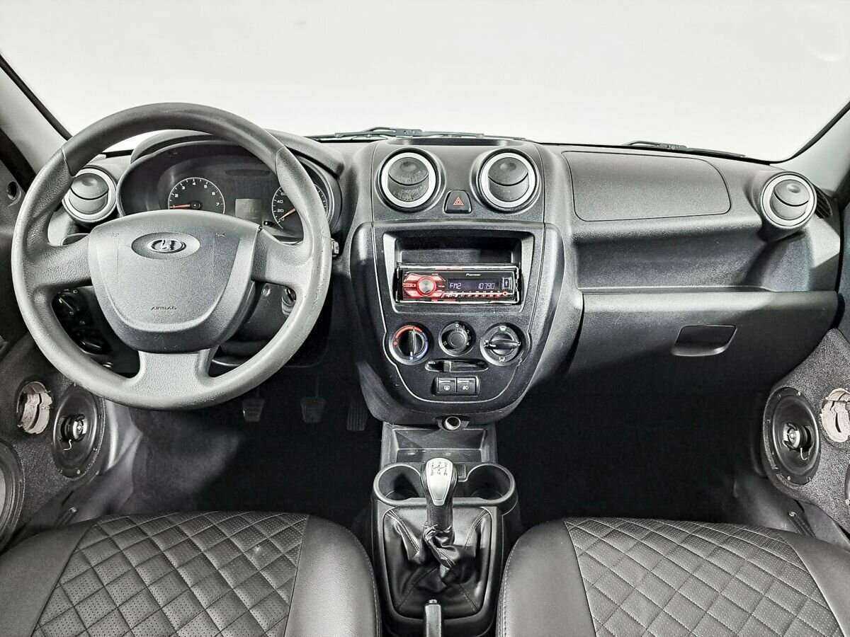 Lada (ВАЗ) Granta с пробегом — 2017 год. Фото: #11