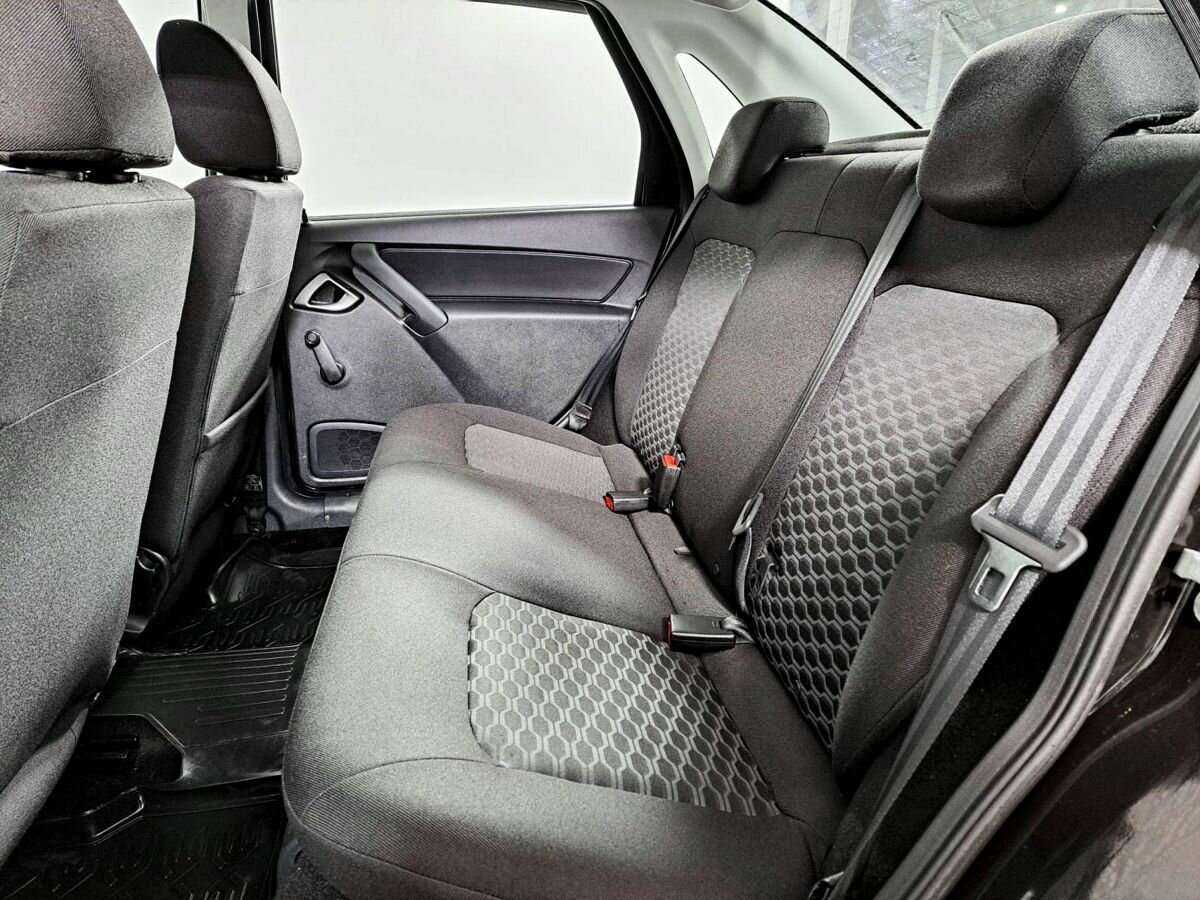 Lada (ВАЗ) Granta с пробегом — 2023 год. Фото: #8