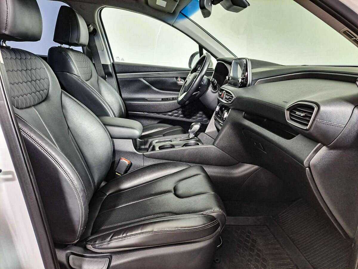 Hyundai Santa Fe с пробегом — 2019 год. Фото: #8