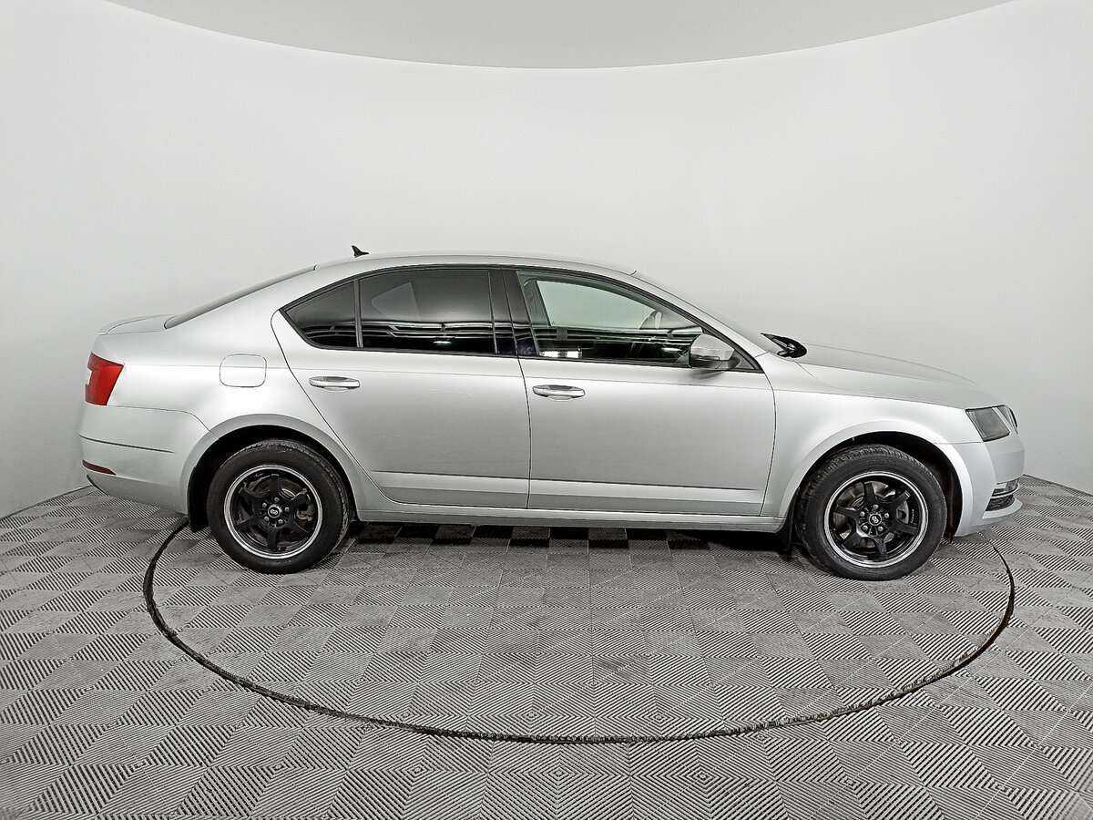 Skoda Octavia с пробегом — 2018 год. Фото: #3