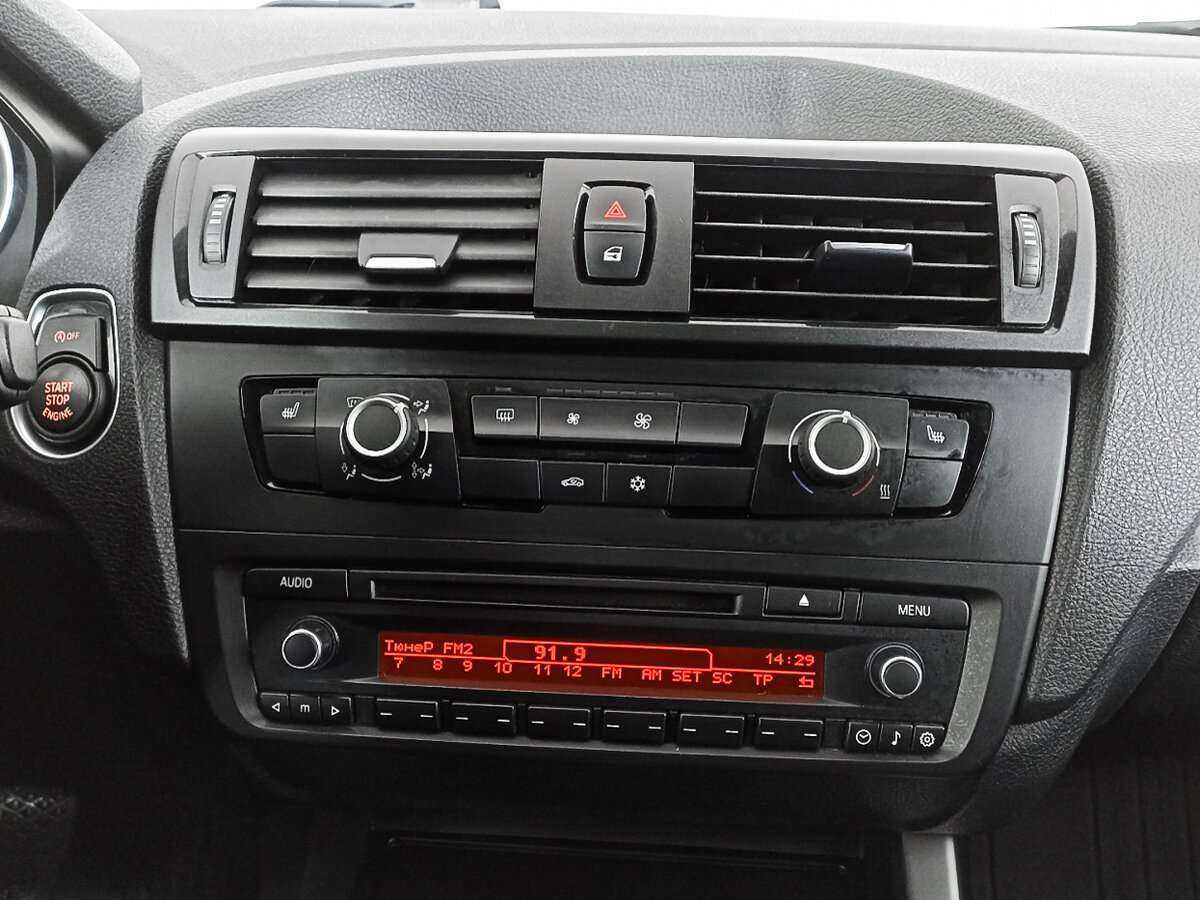 BMW 1 серии с пробегом — 2012 год. Фото: #10