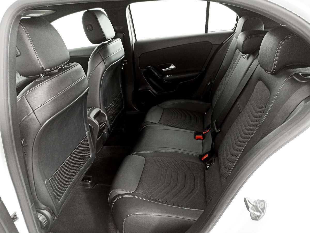 Mercedes-Benz A-Класс с пробегом — 2018 год. Фото: #9