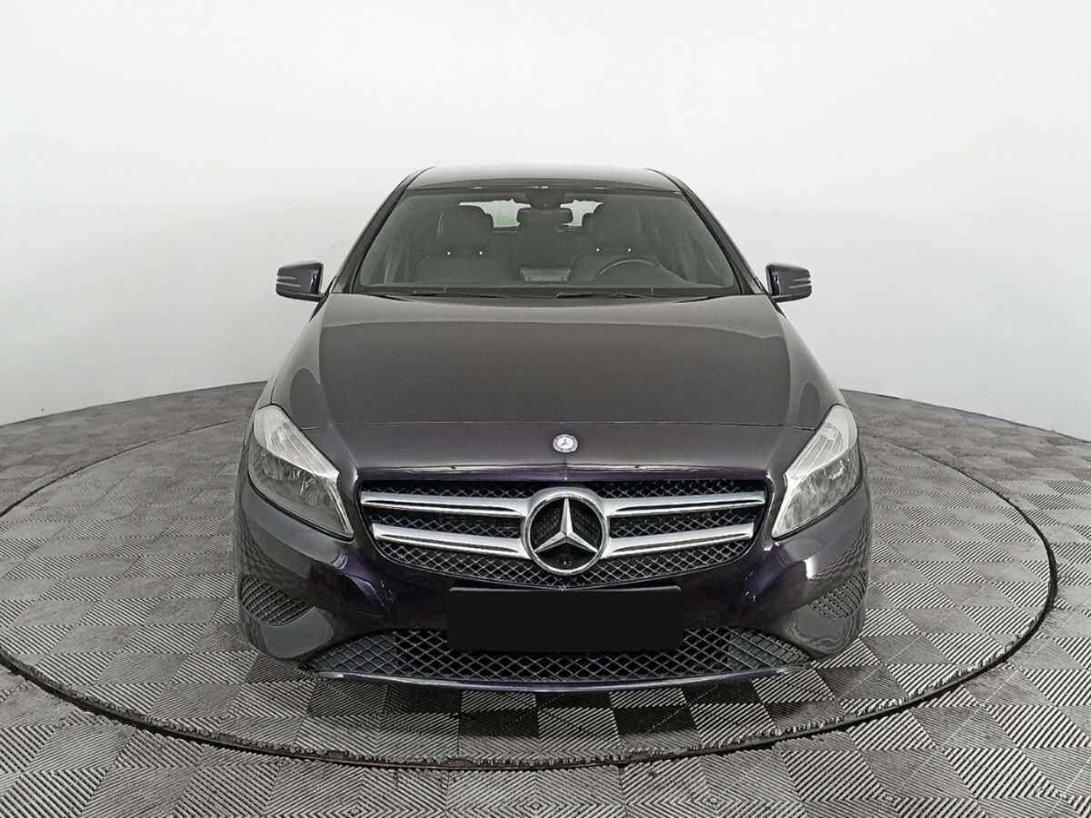 Mercedes-Benz A-Класс с пробегом — 2014 год. Фото: #1