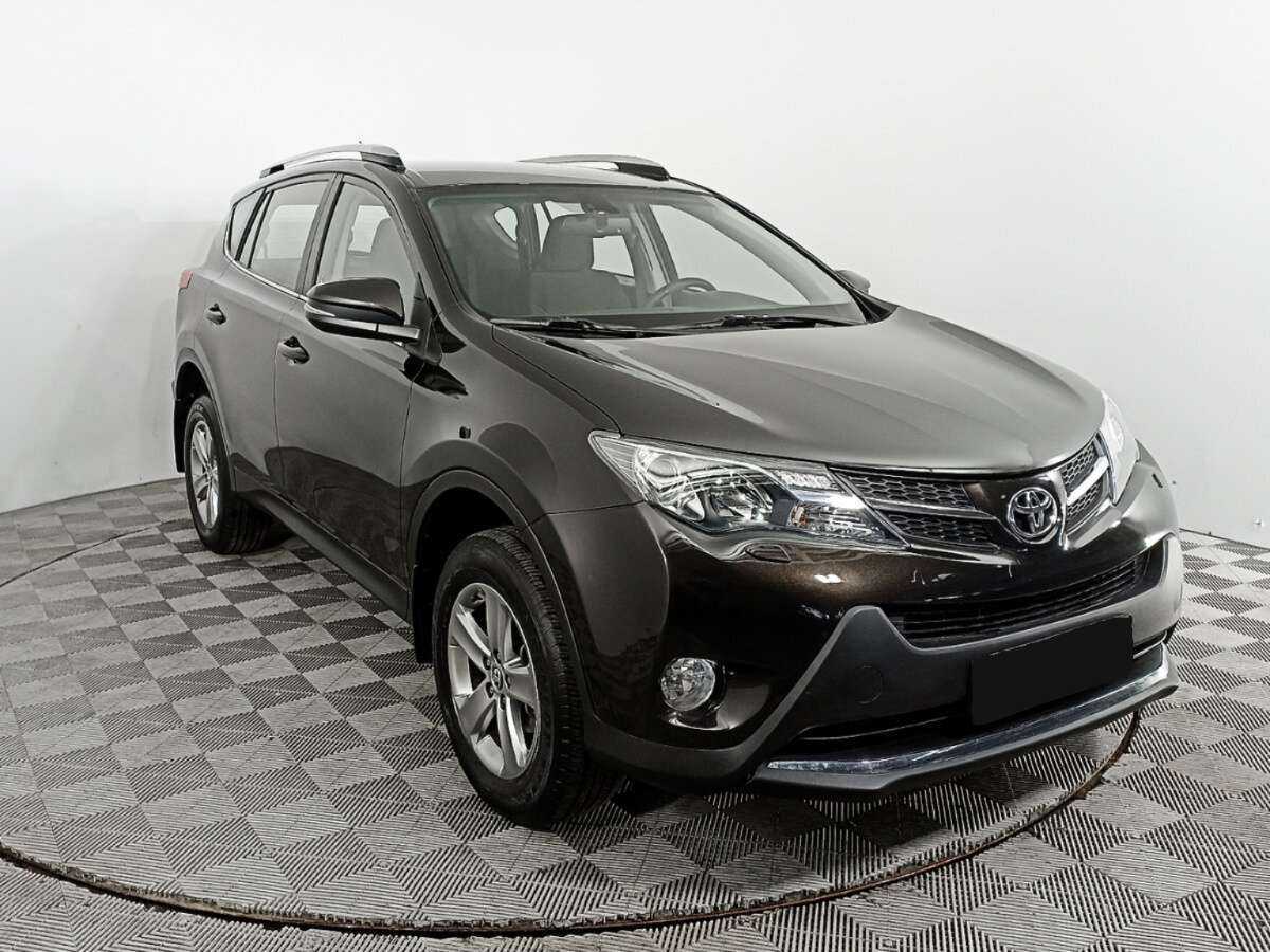Toyota RAV4 с пробегом — 2014 год. Фото: #2