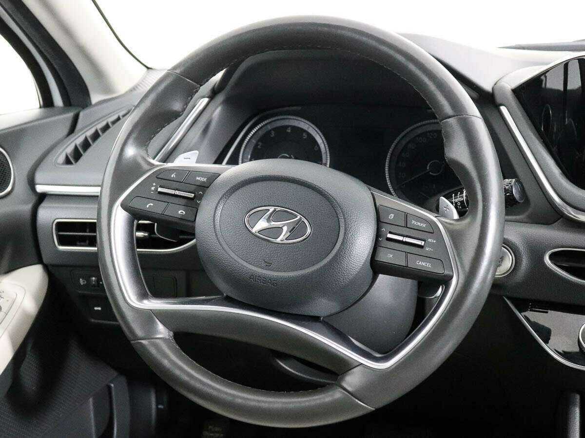 Hyundai Sonata с пробегом — 2020 год. Фото: #12