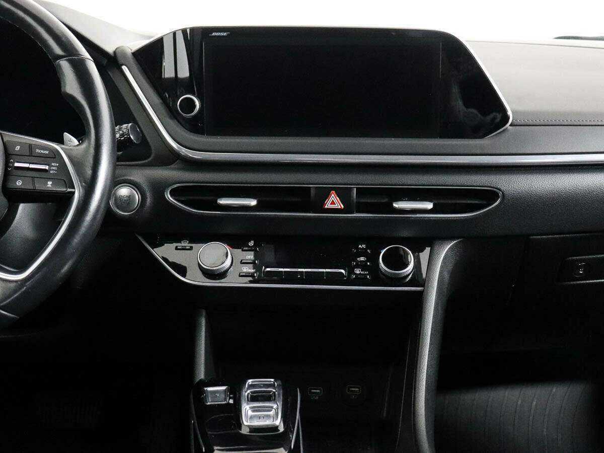 Hyundai Sonata с пробегом — 2021 год. Фото: #11