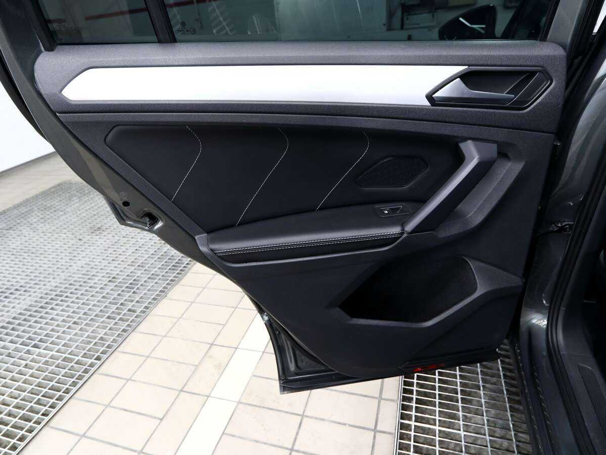 Volkswagen Tiguan с пробегом — 2021 год. Фото: #13