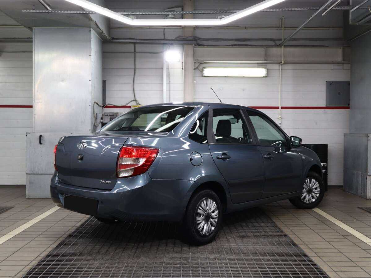 Lada (ВАЗ) Granta с пробегом — 2015 год. Фото: #1