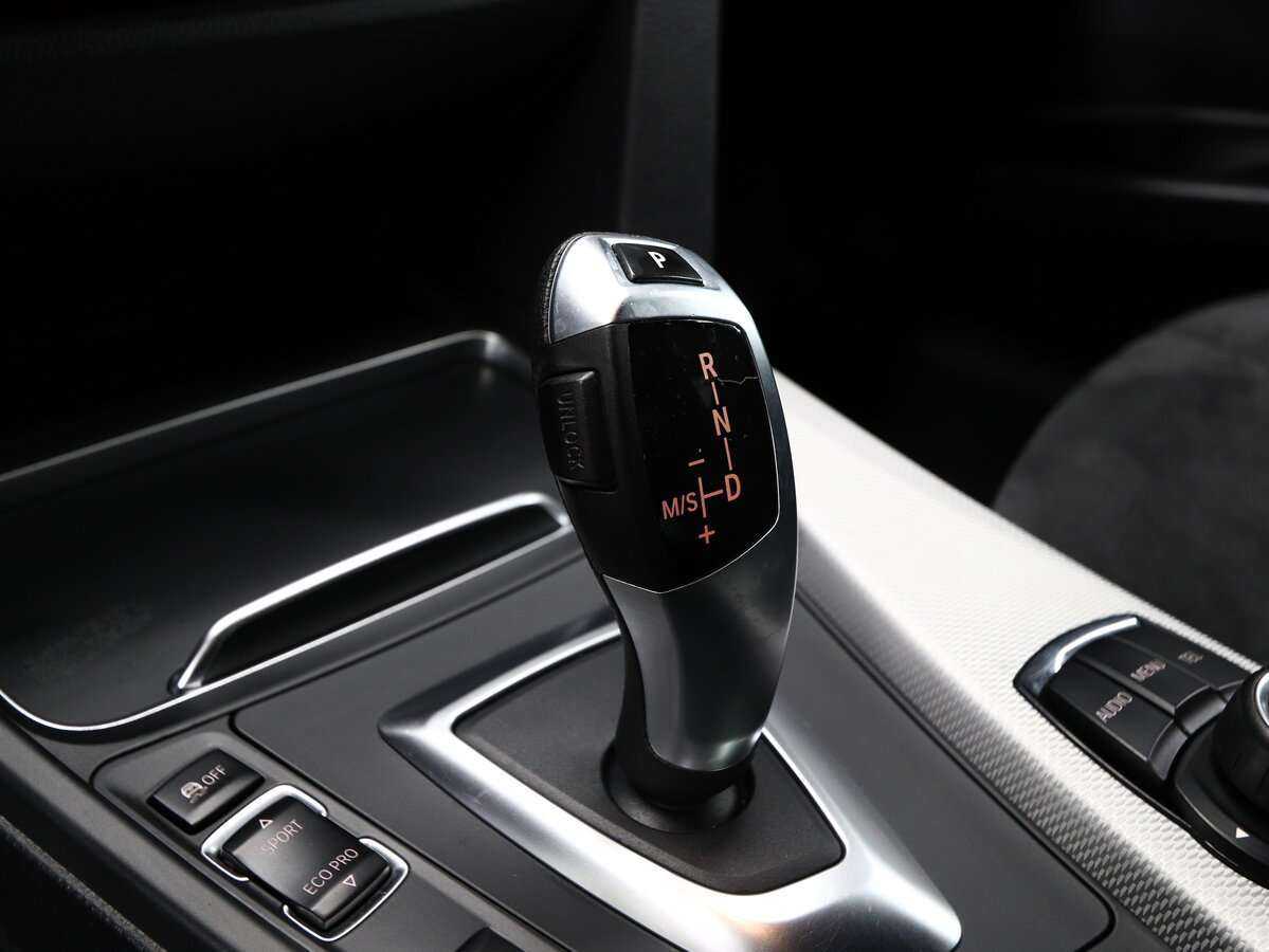 BMW 3 серии с пробегом — 2016 год. Фото: #8