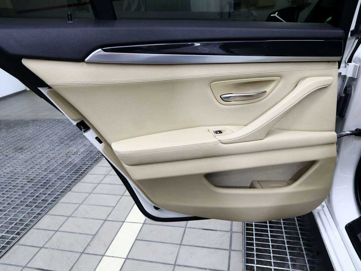 BMW 5 серии с пробегом — 2012 год. Фото: #10