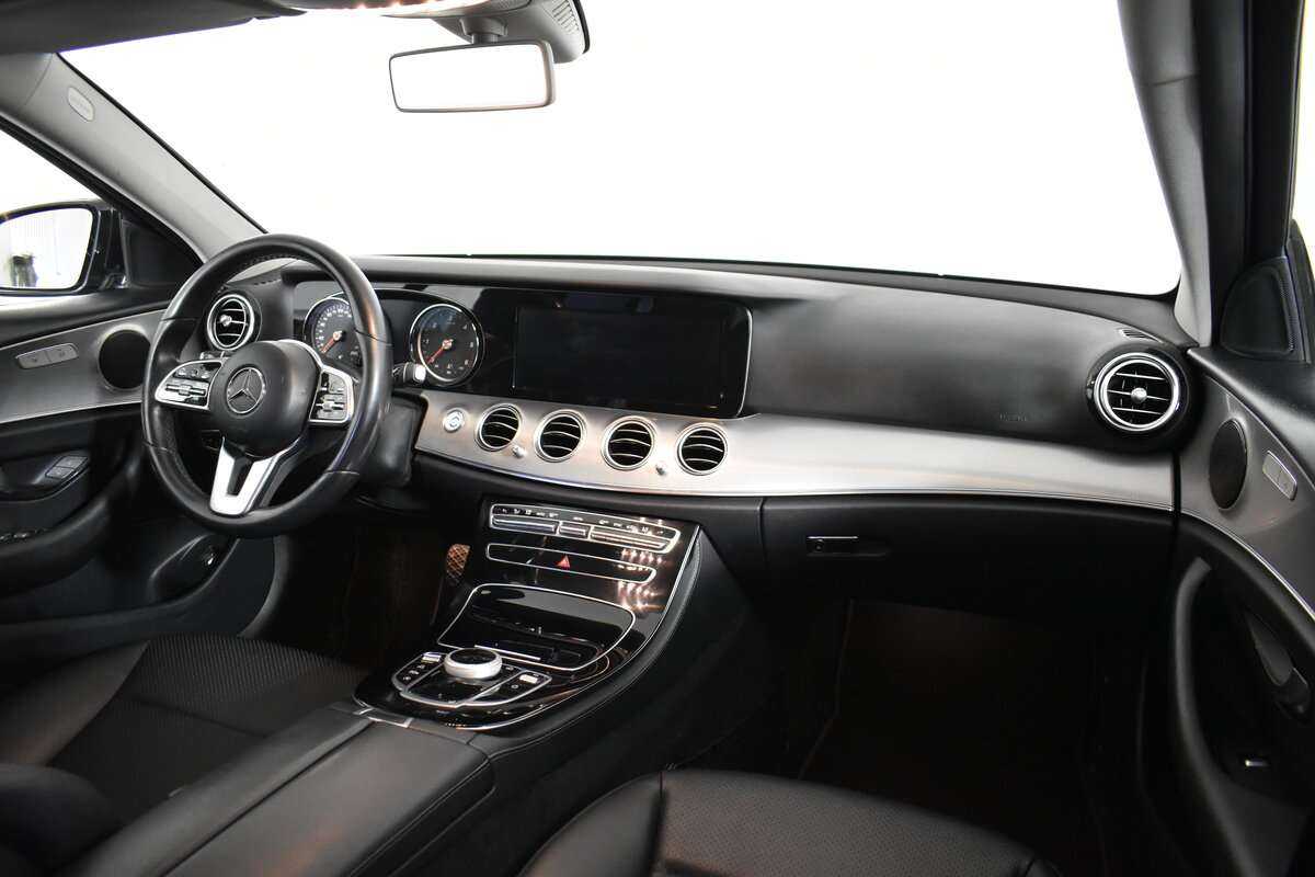 Mercedes-Benz E-Класс с пробегом — 2018 год. Фото: #11