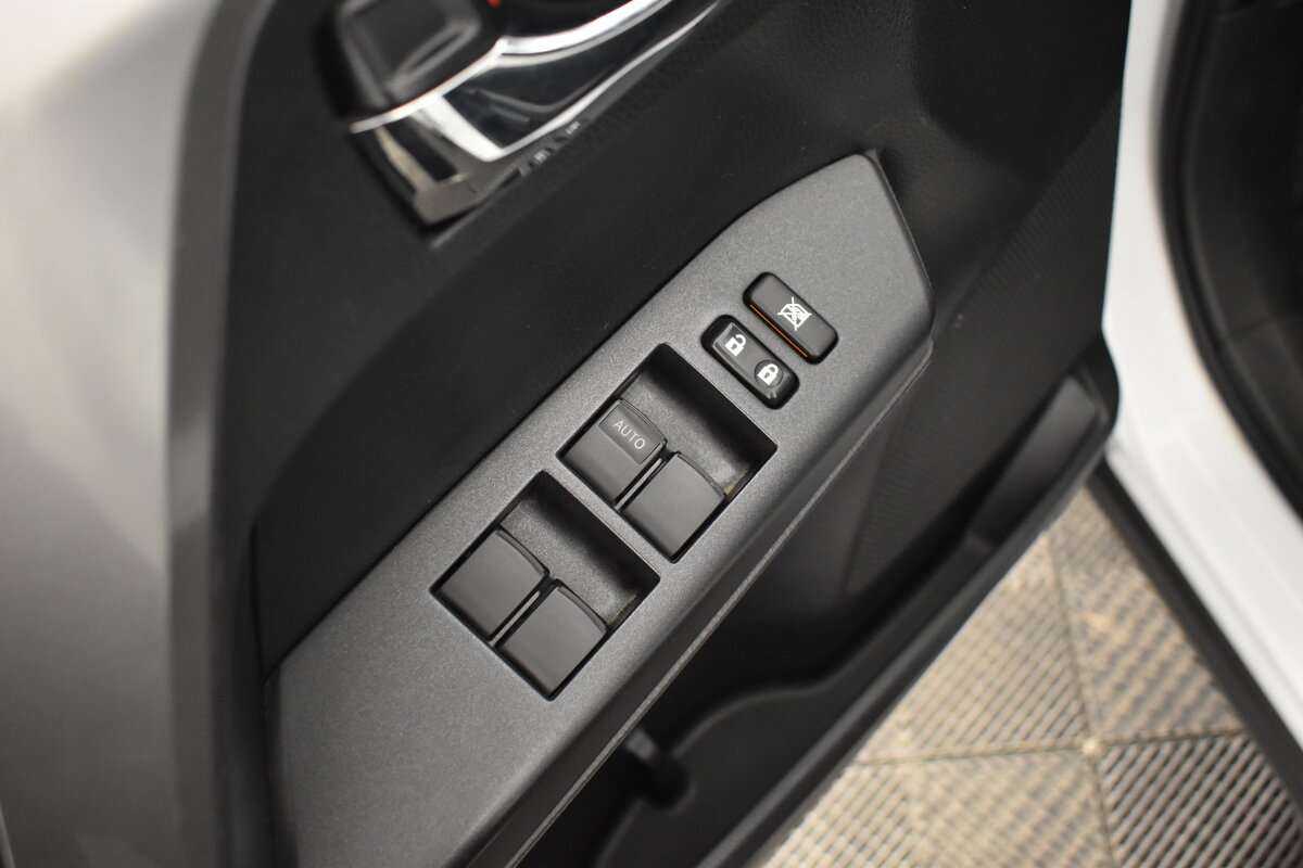 Toyota RAV4 с пробегом — 2019 год. Фото: #7